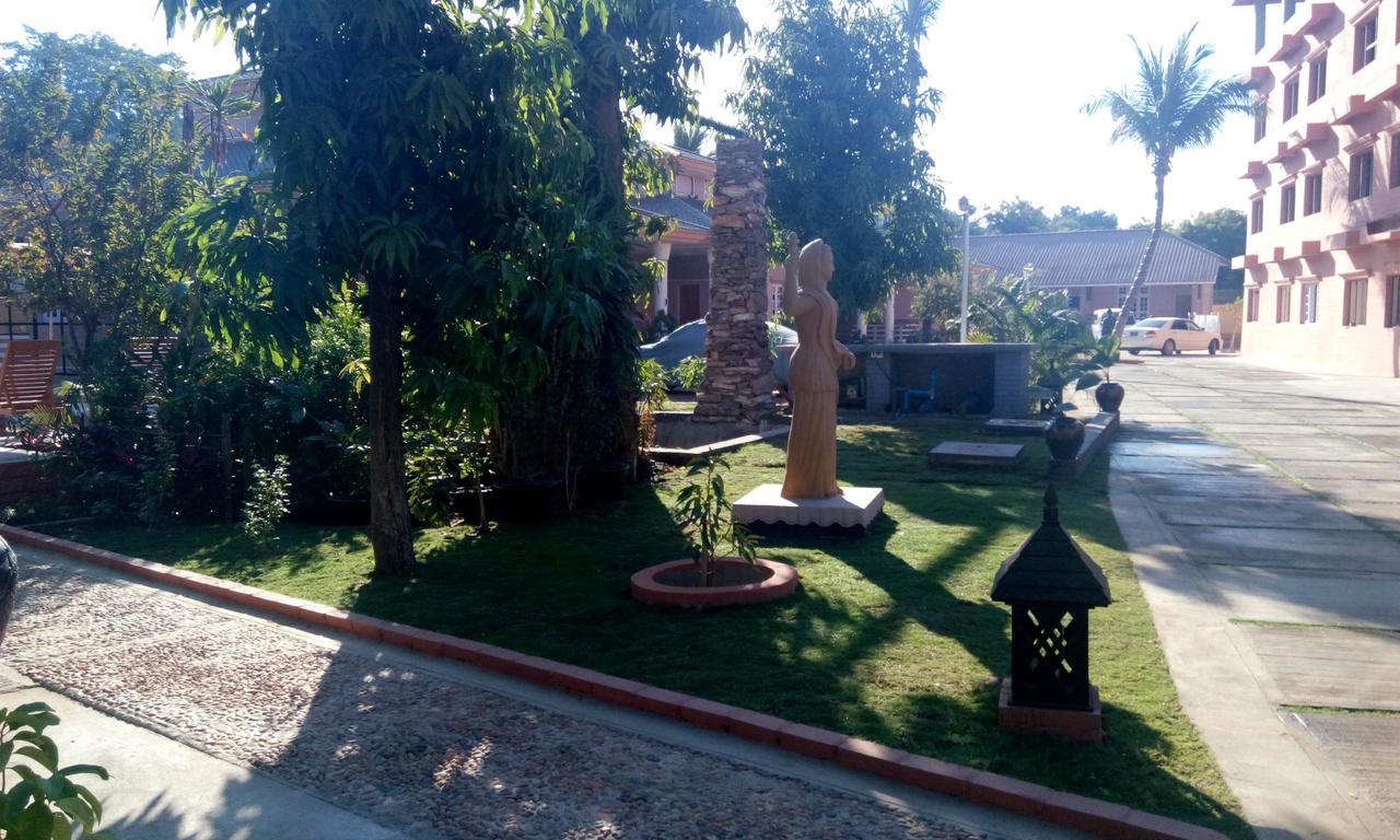 Hotel Juno Pakokku Bagian luar foto