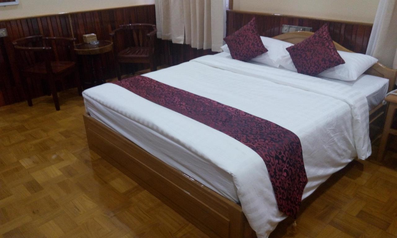 Hotel Juno Pakokku Bagian luar foto