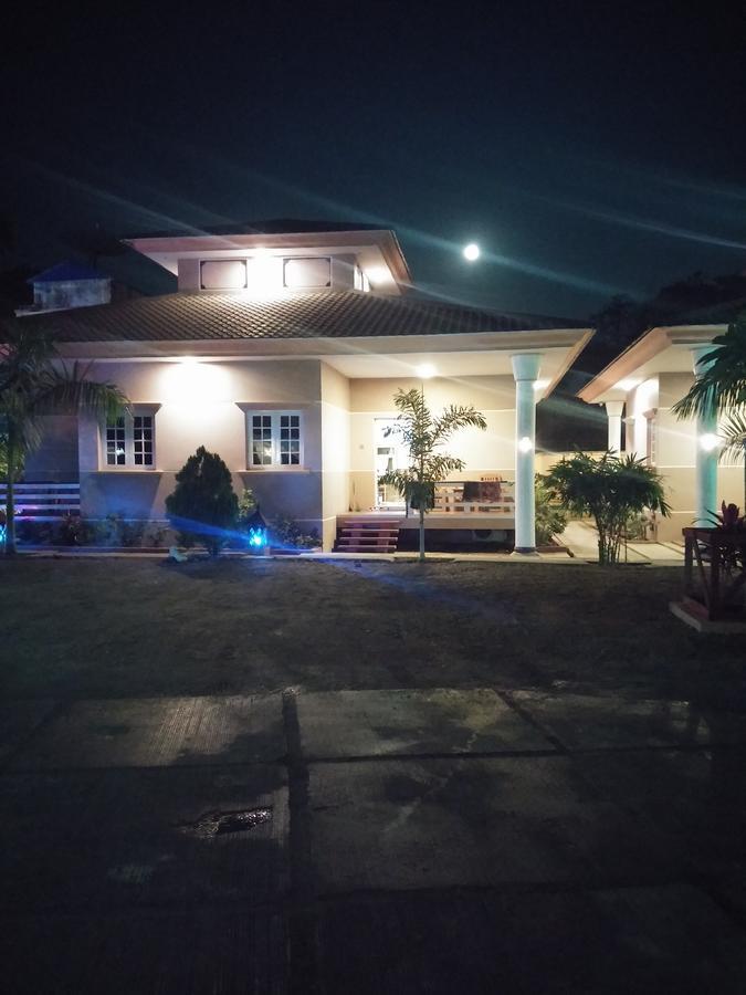 Hotel Juno Pakokku Bagian luar foto