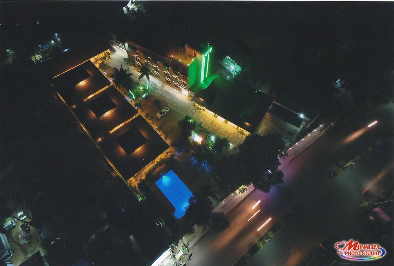 Hotel Juno Pakokku Bagian luar foto